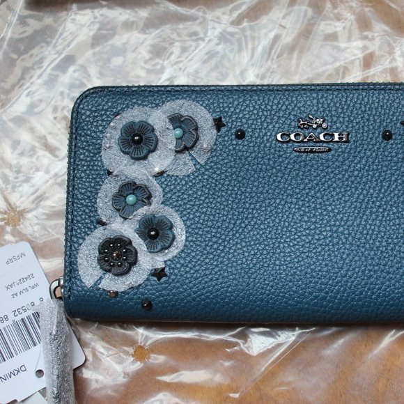 Coach Accordion Zip Wallet Mineral Willow Floral ***SOLD*** - Picture 3 of 10